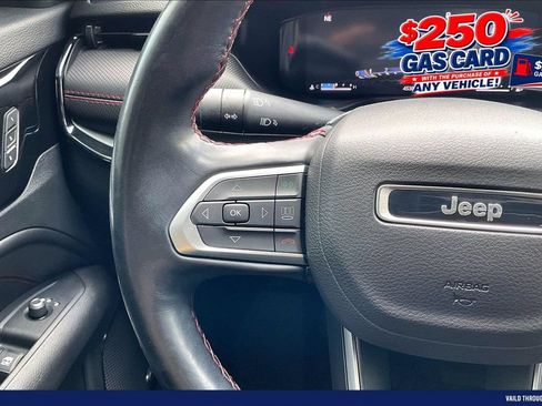 Used 2022 Jeep Compass Trailhawk w/ Trailhawk Elite Group AWD/4WD image 18