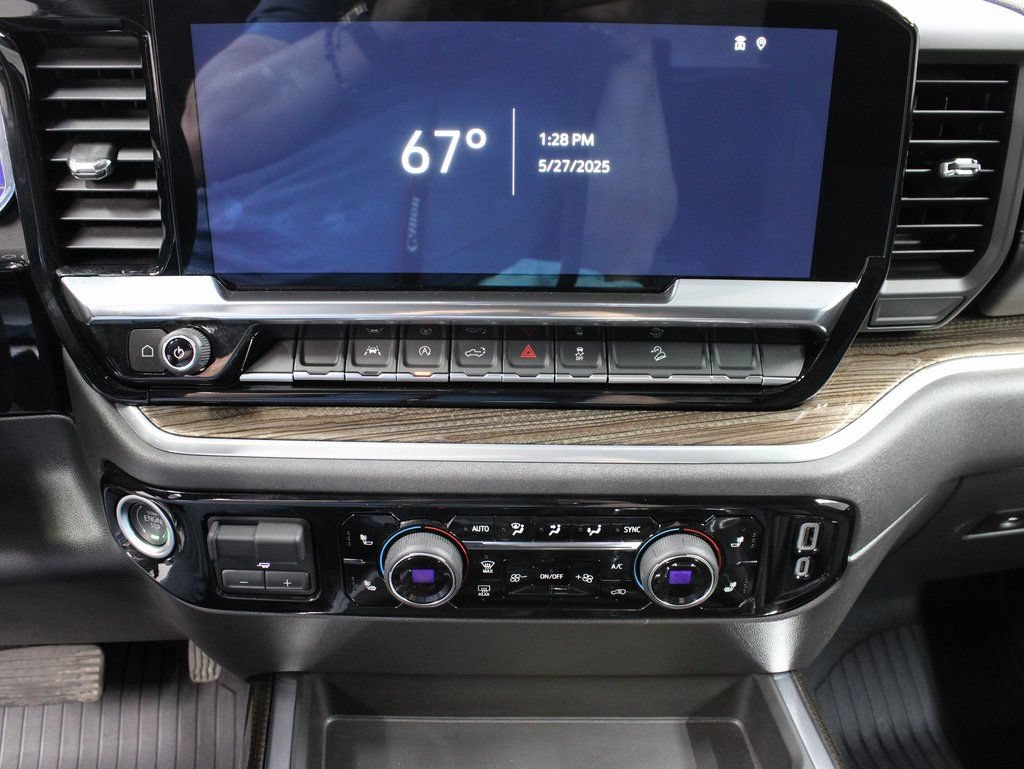 Used 2025 Chevrolet Silverado 1500 RST AWD/4WD image 13