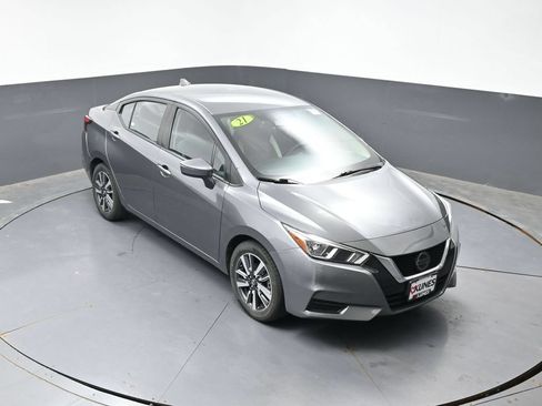 Used 2021 Nissan Versa SV FWD image 39