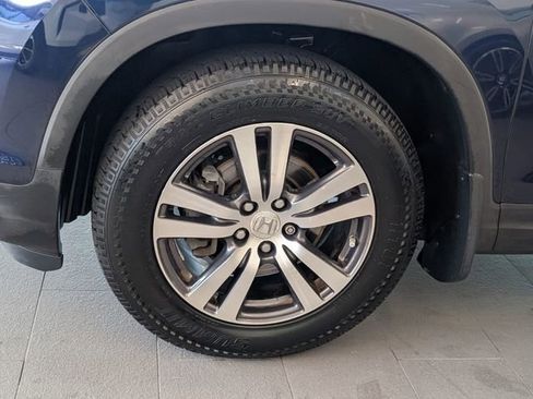 Used 2018 Honda Pilot EX image 4