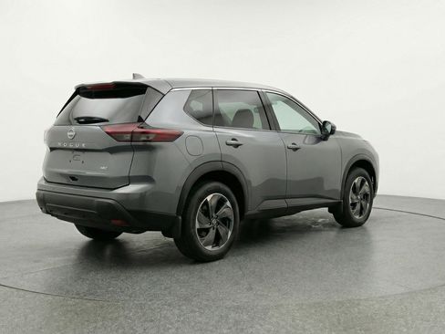 Used 2025 Nissan Rogue SV image 9