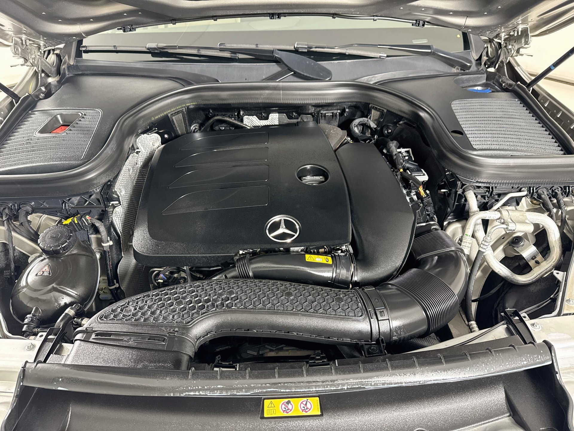 Certified 2022 Mercedes-Benz GLC 300 image 30
