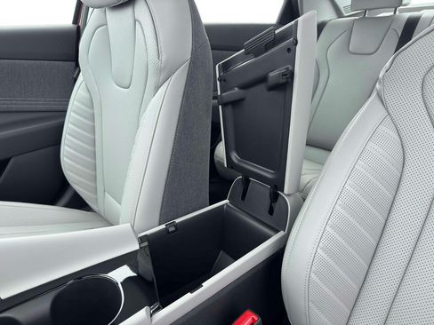 New 2026 Hyundai Elantra Limited w/ Cargo Package FWD image 18
