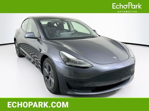 Used 2023 Tesla Model 3 Standard Range RWD image 1