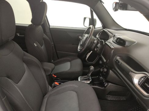 Used 2021 Jeep Renegade Latitude AWD/4WD image 21