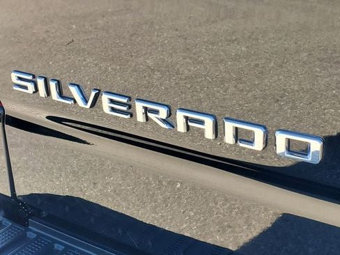 Used 2020 Chevrolet Silverado 1500 Custom Trail Boss w/ Custom Convenience Package AWD/4WD image 26