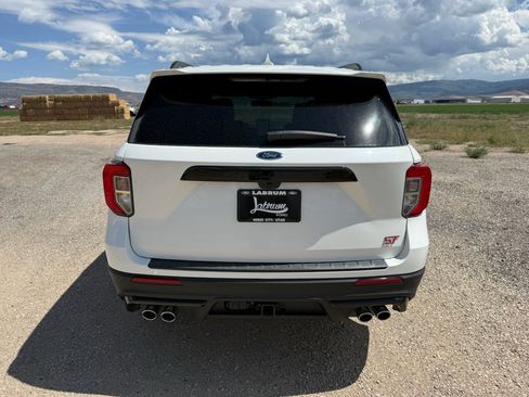 Used 2024 Ford Explorer ST w/ Equipment Group 401A AWD/4WD image 6