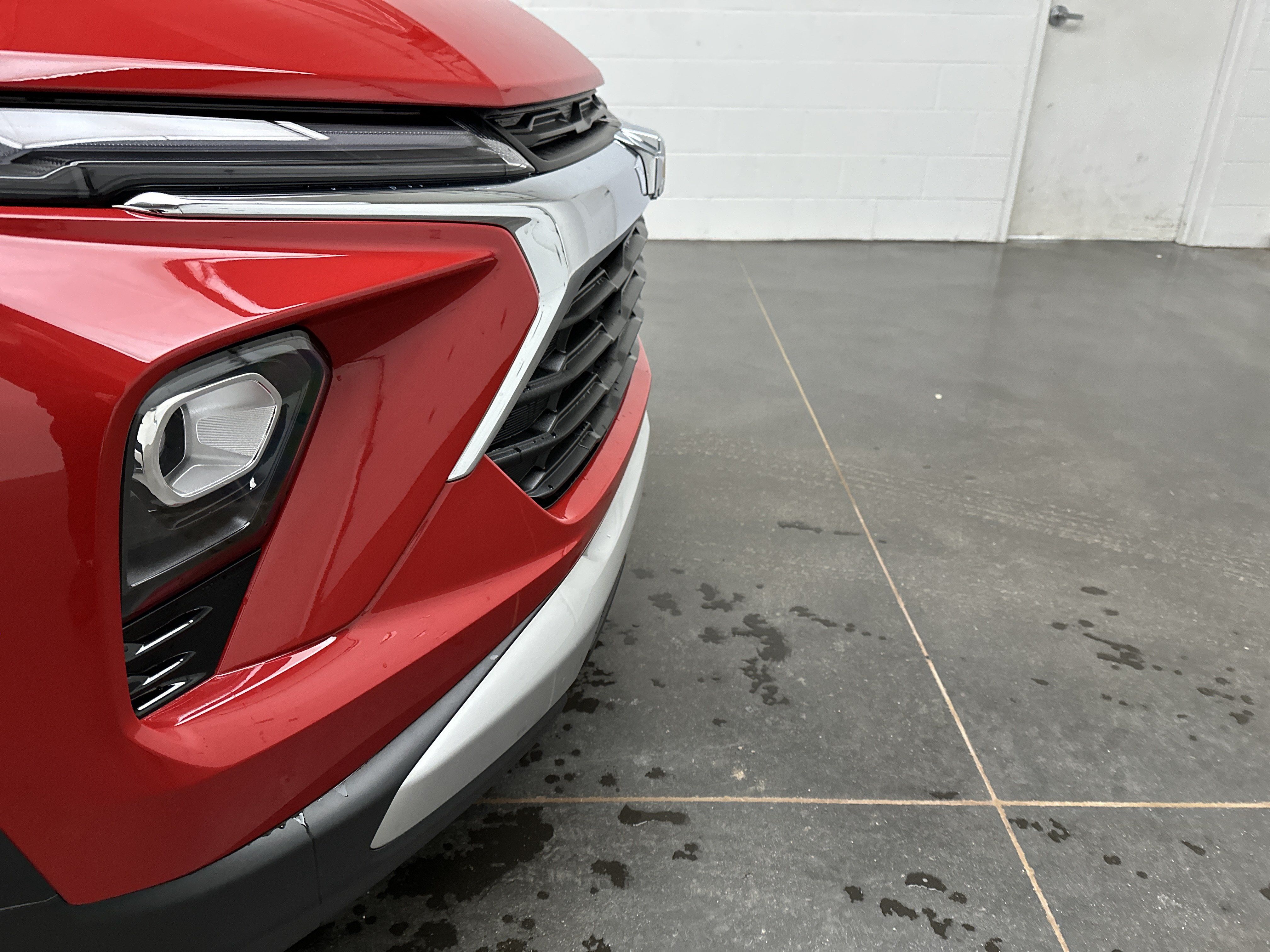 New 2026 Chevrolet TrailBlazer LT w/ Convenience Package FWD image 2