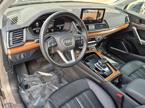 Used 2023 Audi Q5 2.0T Premium Plus w/ Premium Plus Package AWD/4WD image 12