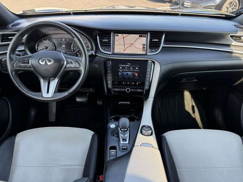 Used 2023 INFINITI QX55 Essential AWD/4WD image 2
