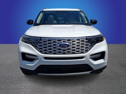 Used 2020 Ford Explorer Platinum w/ Premium Technology Package AWD/4WD image 2