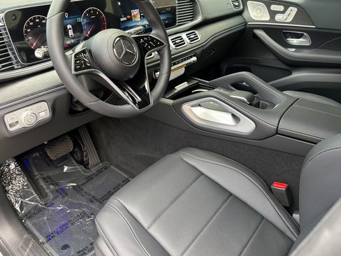 New 2026 Mercedes-Benz GLE 450 4MATIC Coupe image 9