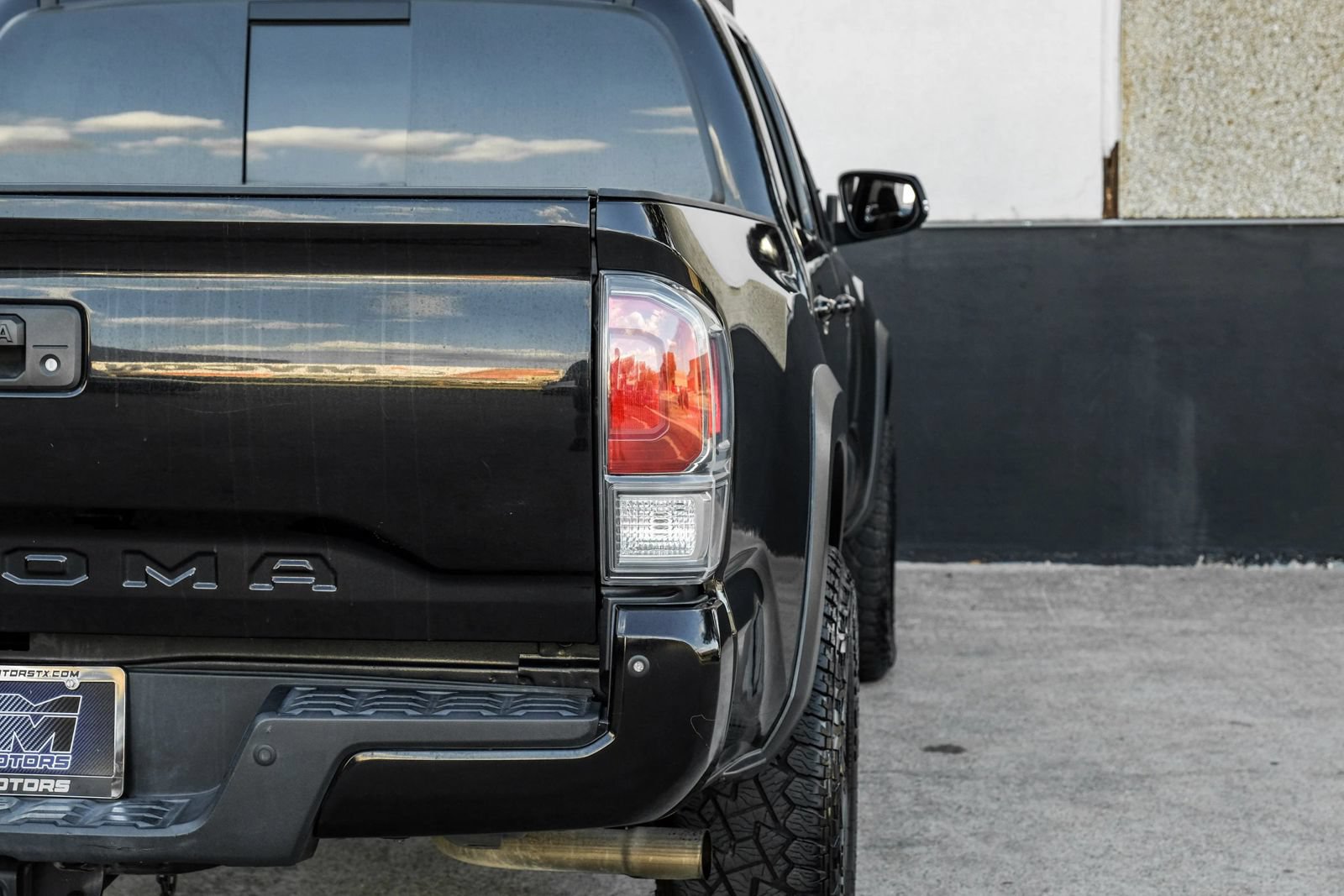 Used 2021 Toyota Tacoma TRD Off-Road w/ Technology Package AWD/4WD image 42