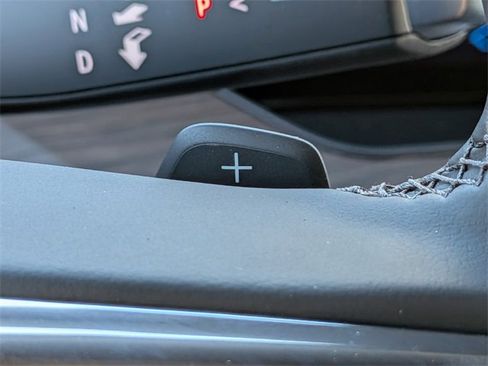 Used 2025 Chevrolet Suburban Premier image 30