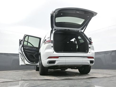 Used 2023 Jeep Grand Cherokee Overland image 66