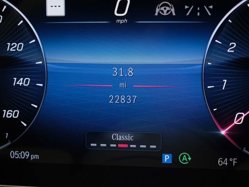Used 2023 Mercedes-Benz S 500 4MATIC image 23