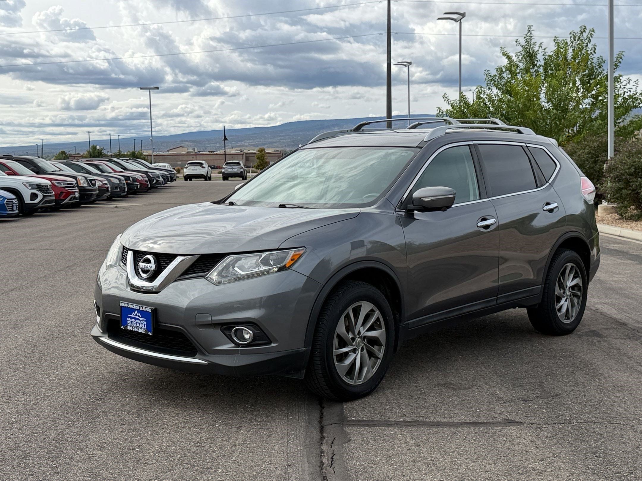 Used 2015 Nissan Rogue SL w/ SL Premium Package AWD/4WD image 1