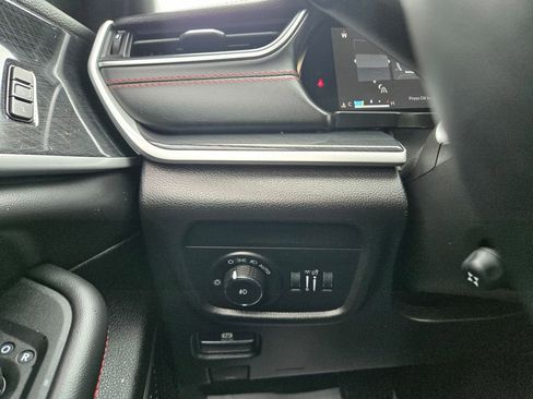 Used 2022 Jeep Grand Cherokee Trailhawk w/ ADV Protech Group II AWD/4WD image 27