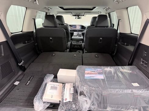 Certified 2026 INFINITI QX80 Luxe w/ Cargo Package RWD image 39