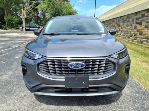 Used 2024 Ford Escape Active AWD/4WD image 3