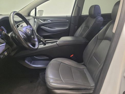 Used 2020 Buick Enclave Essence image 17