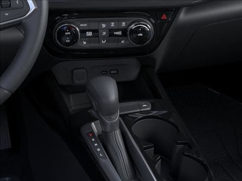 New 2026 Chevrolet Trax ACTIV FWD image 24