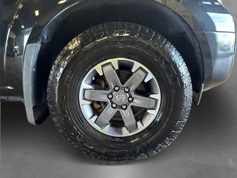 Used 2016 Nissan Frontier PRO-4X w/ Pro-4x Luxury Package AWD/4WD image 21