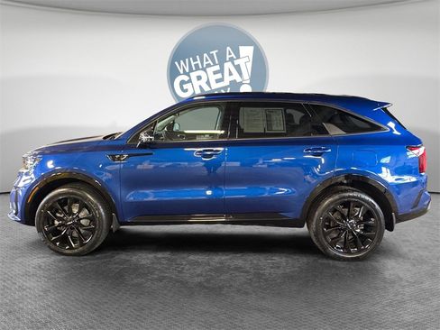 Certified 2023 Kia Sorento SX image 7