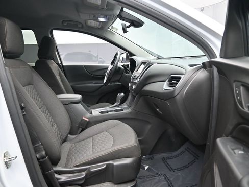 Used 2020 Chevrolet Equinox LT image 34