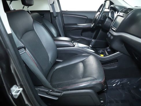 Used 2019 Dodge Journey GT w/ Driver Convenience Group image 34