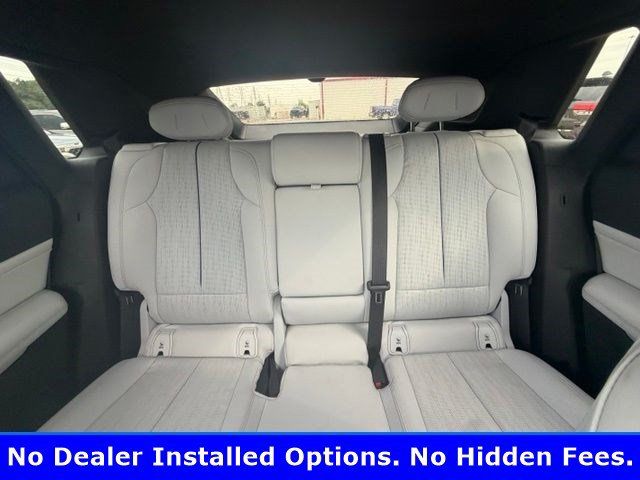 Used 2024 Cadillac Lyriq Sport RWD image 7