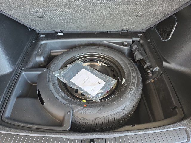 Used 2023 Jeep Grand Cherokee 4WD 4xe image 35