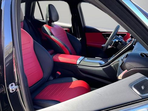 Used 2023 Mercedes-Benz GLC 300 image 24