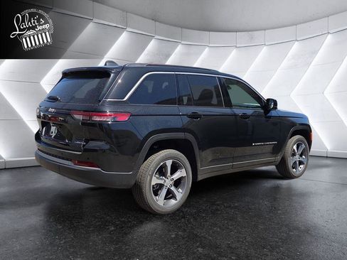 New 2026 Jeep Grand Cherokee Limited AWD/4WD image 4