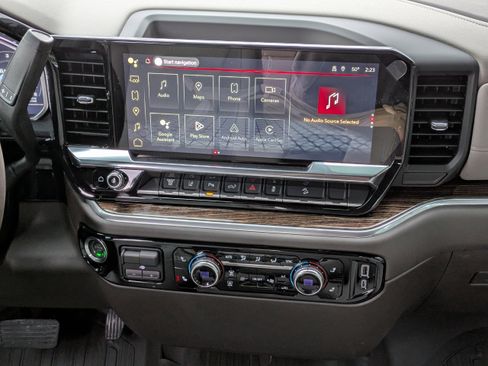 New 2025 GMC Sierra 2500 SLE image 18