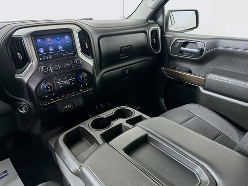 Used 2020 Chevrolet Silverado 1500 LT w/ Convenience Package AWD/4WD image 21