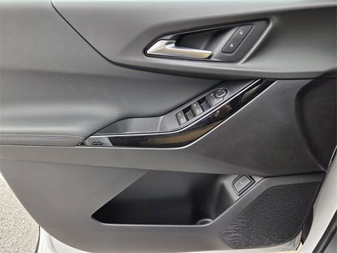 New 2026 Chevrolet Equinox LT image 24