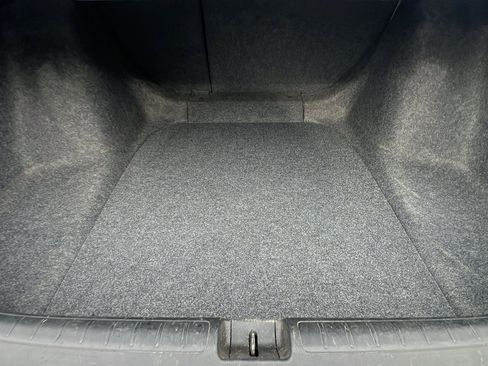 Used 2018 Honda Accord EX-L image 16