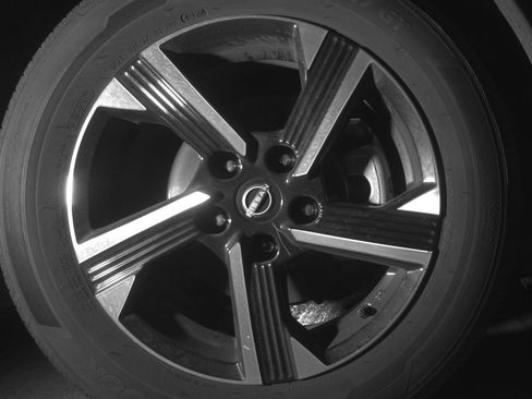 Used 2025 Nissan Sentra SV image 13