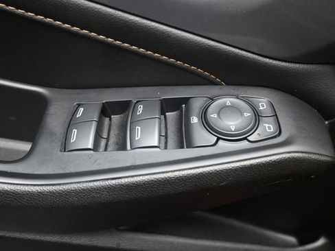 Used 2021 Chevrolet Traverse LT FWD image 17