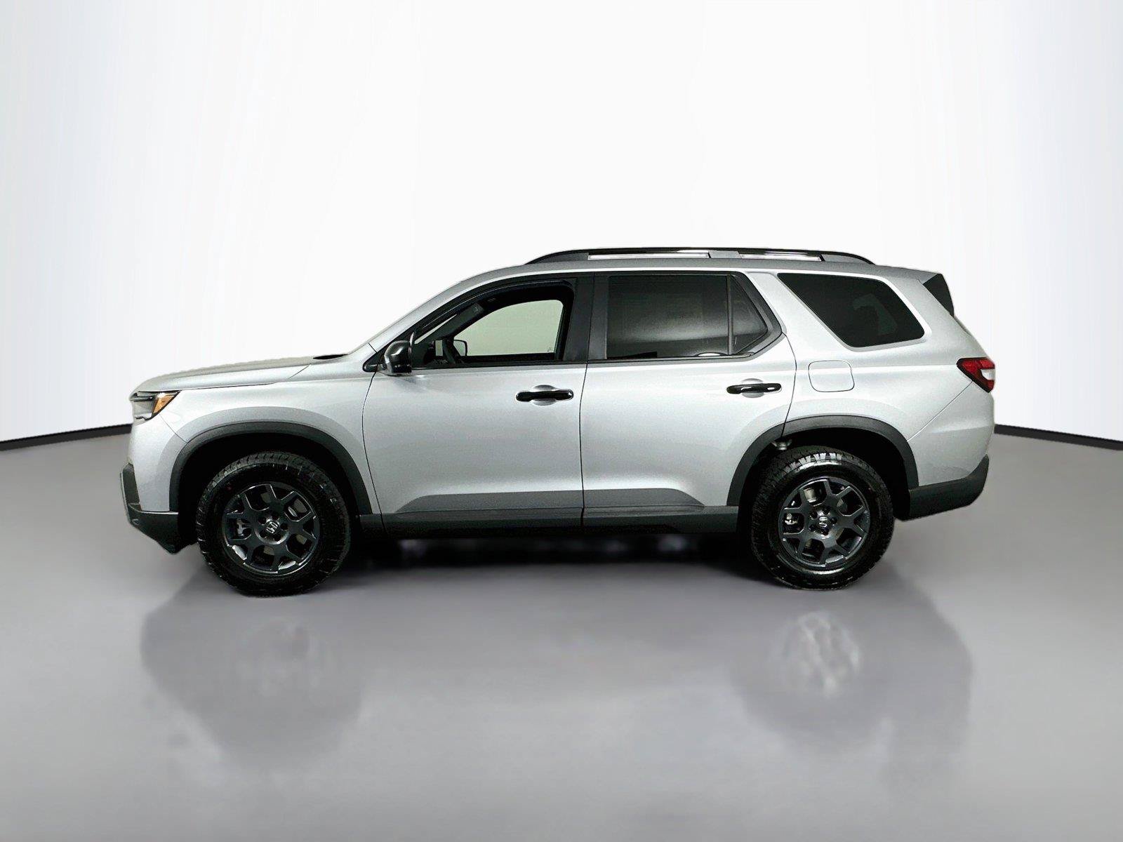 New 2026 Honda Pilot TrailSport image 8