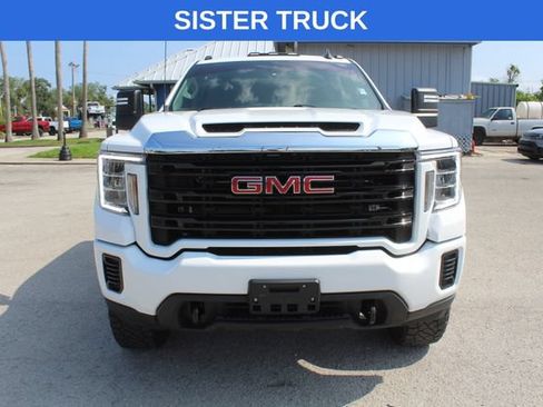 Used 2024 GMC Sierra 2500 SLE w/ SLE Convenience Package AWD/4WD image 2