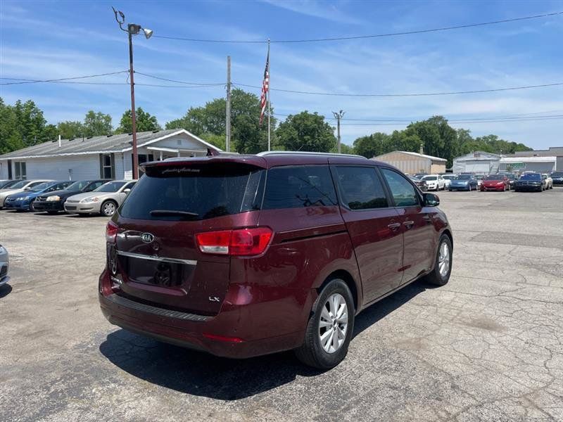 Used 2017 Kia Sedona LX w/ LX Essentials Premium Package FWD image 5