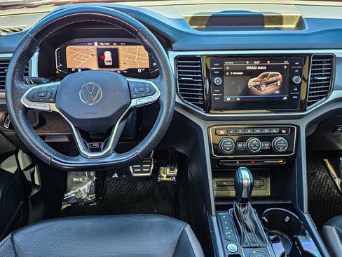 Used 2022 Volkswagen Atlas SEL Premium image 34