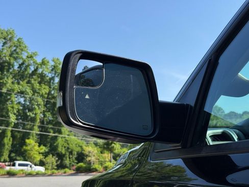 Used 2020 RAM 1500 Laramie RWD image 16