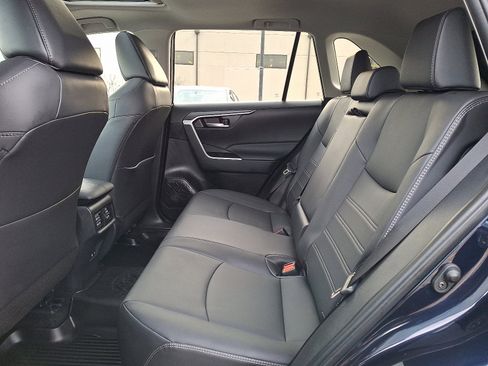Used 2025 Toyota RAV4 XLE Premium image 10