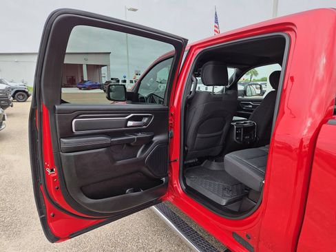 Used 2025 RAM 1500 Big Horn RWD image 18