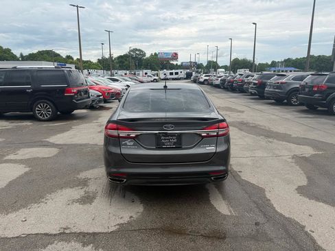 Used 2017 Ford Fusion Titanium FWD image 4