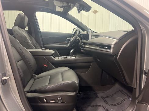 Certified 2024 Cadillac XT4 Sport AWD/4WD image 9