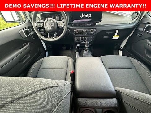 New 2026 Jeep Gladiator Sport image 17